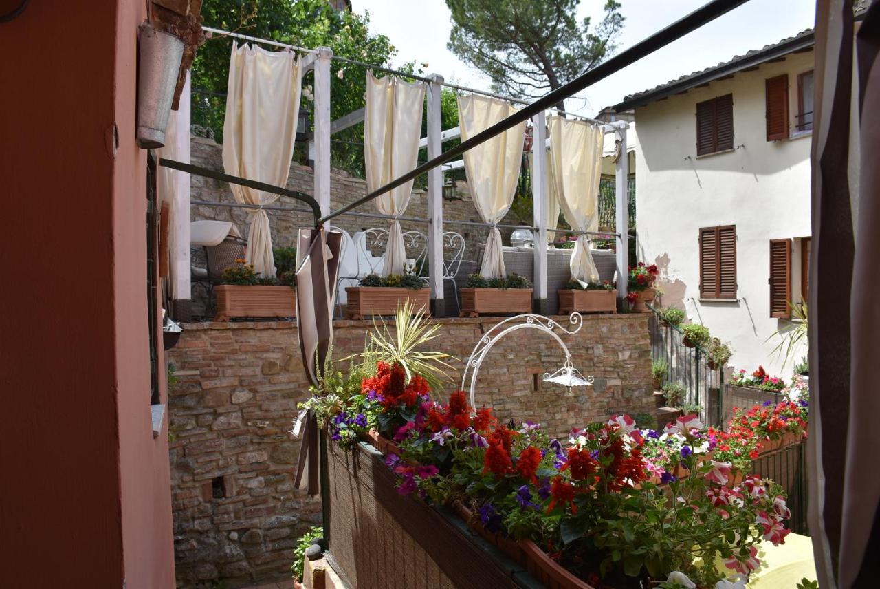 페루자 A Casa Di Bruno B&B 외부 사진